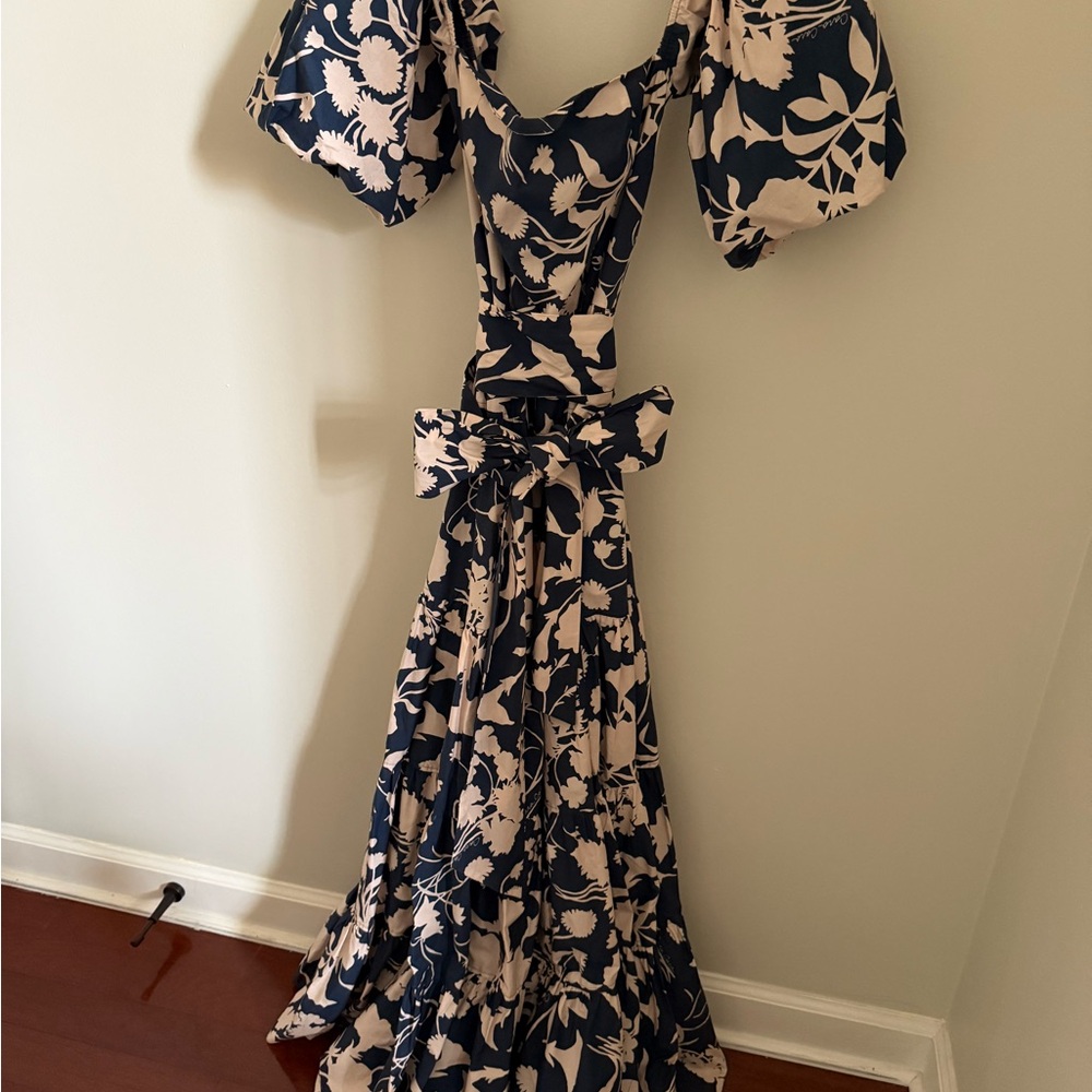 Elegant Cara Cara Wethersfield Floral Navy and Blush Maxi Dress.  New with Tags